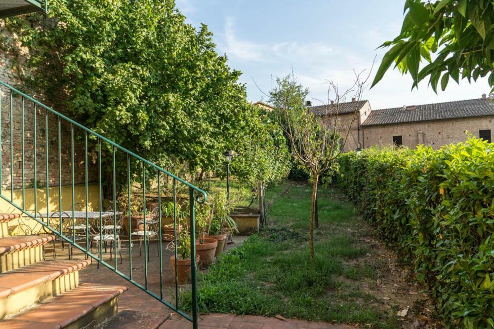 Апартаменты Garden House Сиена Экстерьер фото